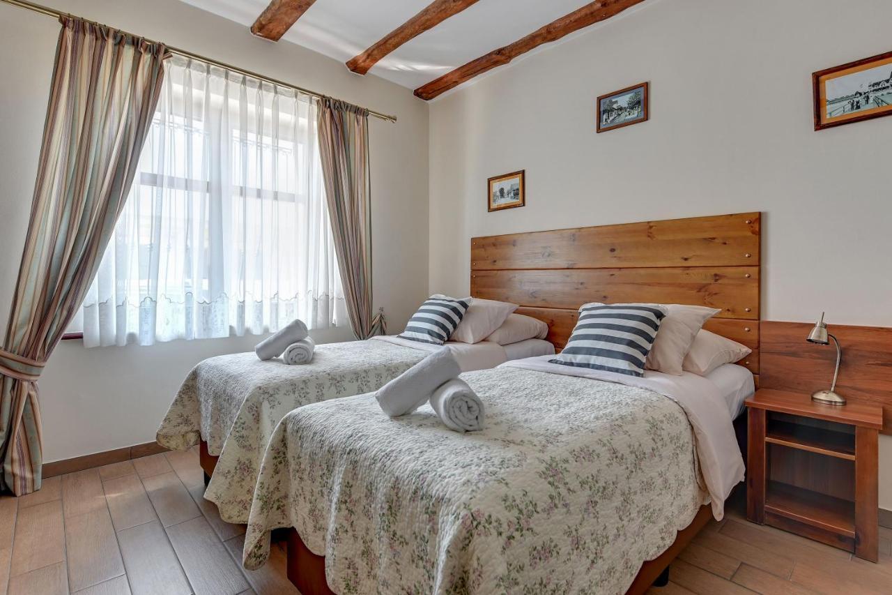 Villa & Restaurant Admiral Nelson Хель Екстер'єр фото