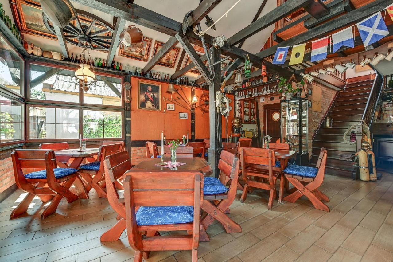 Villa & Restaurant Admiral Nelson Хель Екстер'єр фото