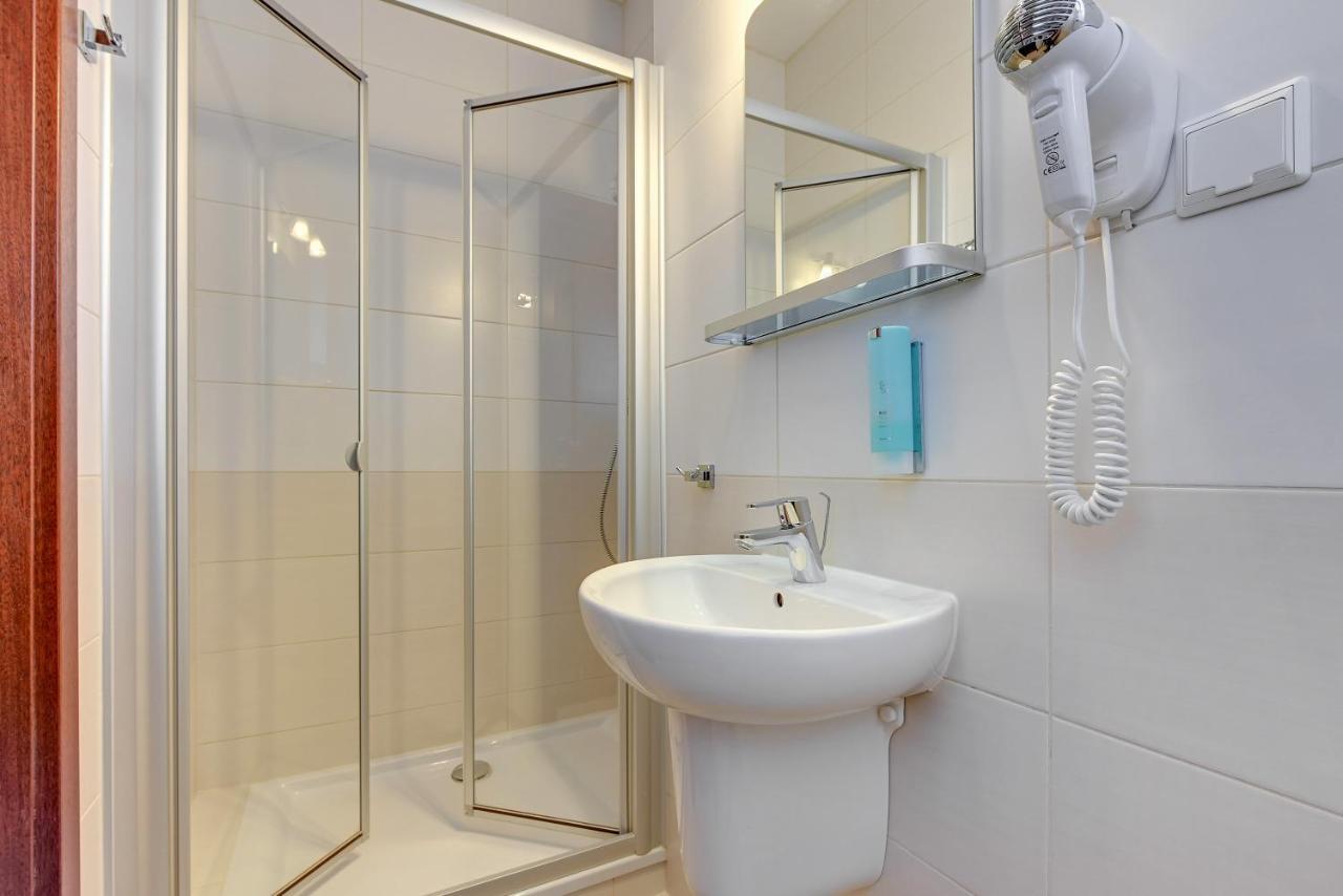 Villa & Restaurant Admiral Nelson Хель Екстер'єр фото