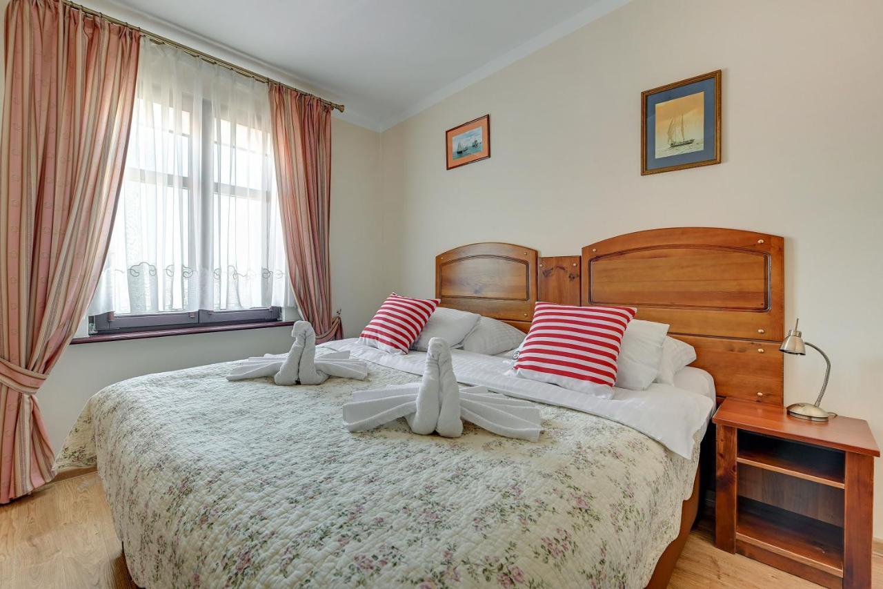 Villa & Restaurant Admiral Nelson Хель Екстер'єр фото