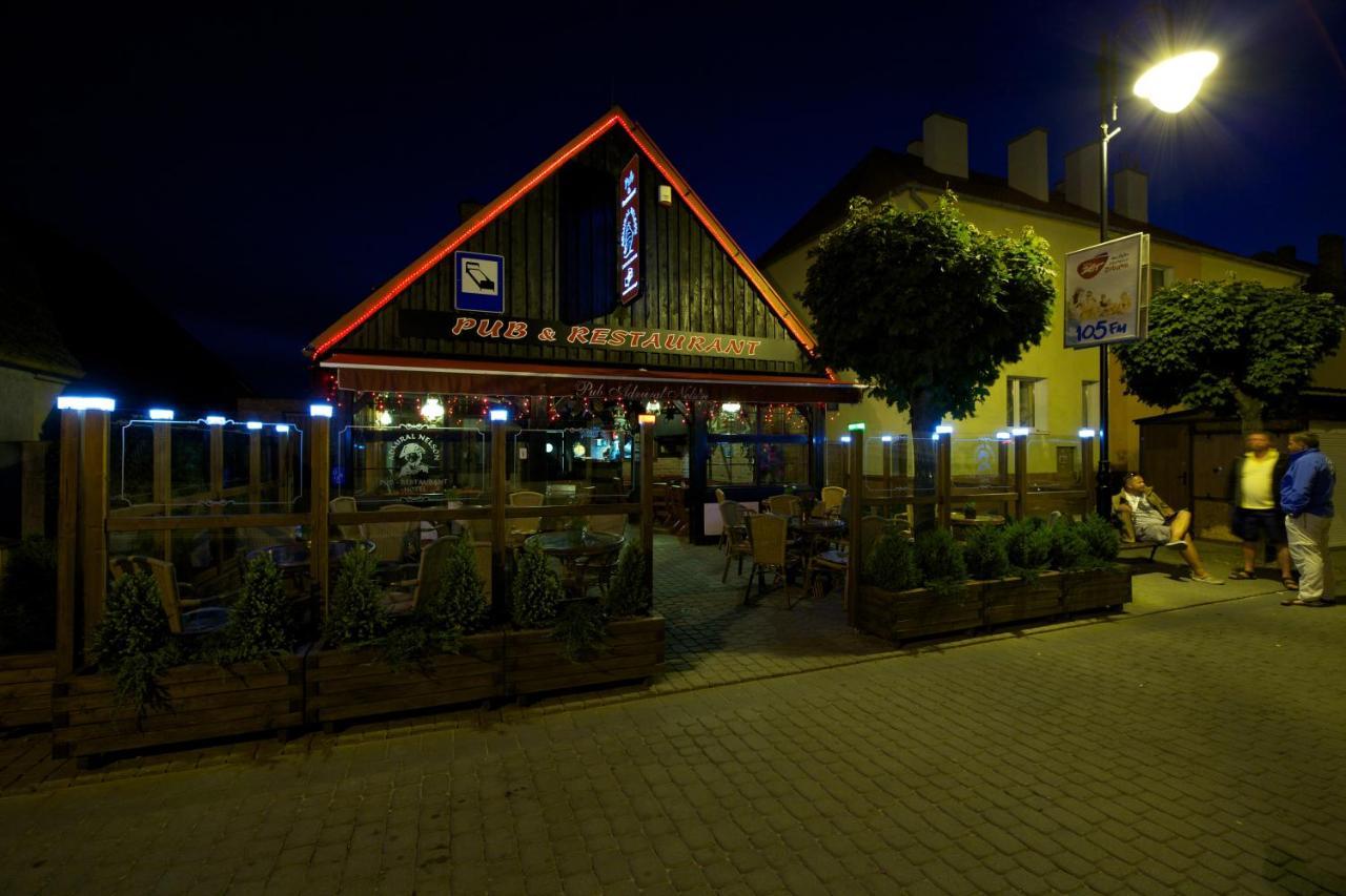 Villa & Restaurant Admiral Nelson Хель Екстер'єр фото