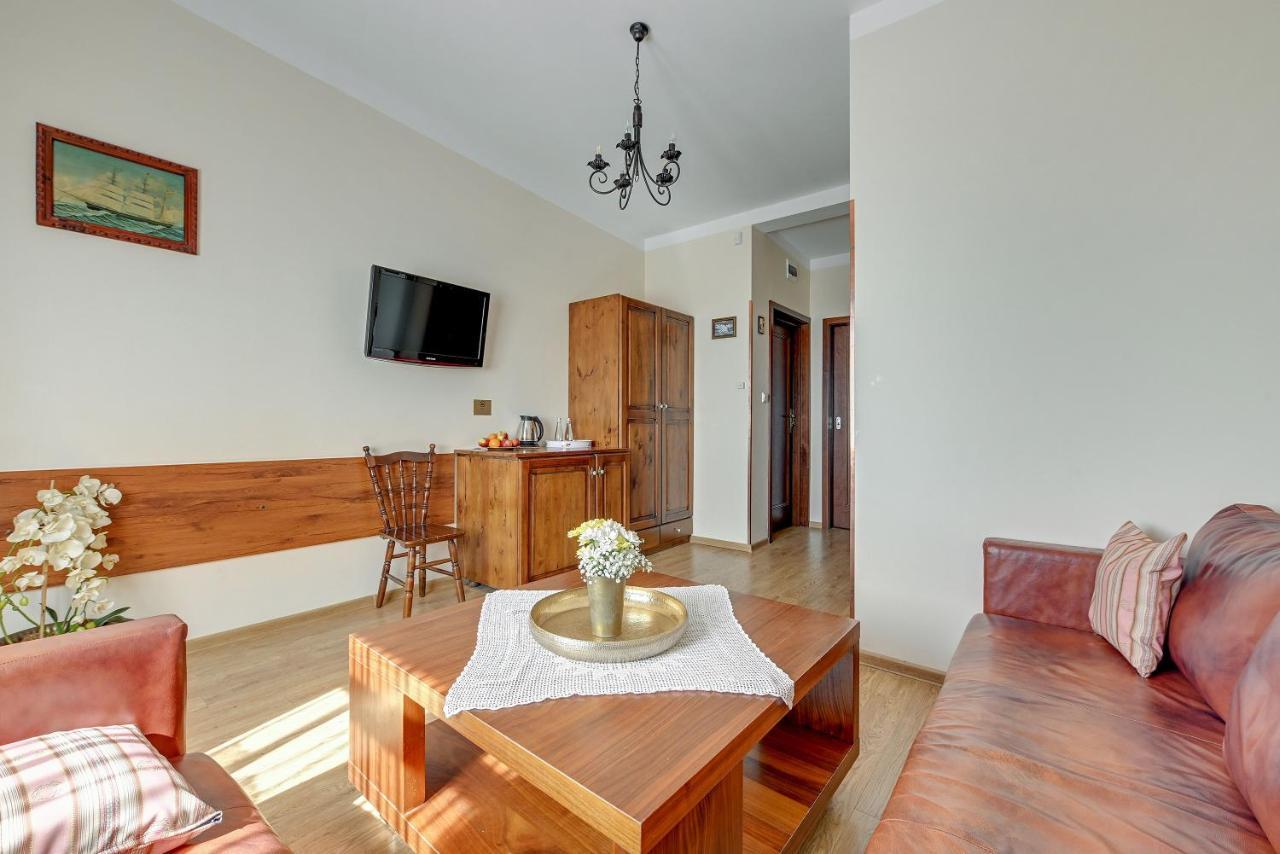 Villa & Restaurant Admiral Nelson Хель Екстер'єр фото