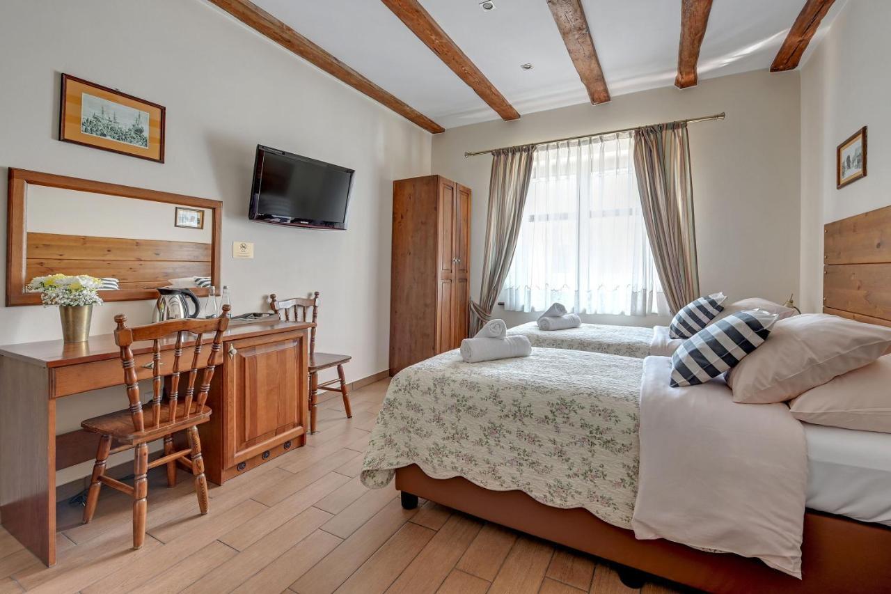 Villa & Restaurant Admiral Nelson Хель Екстер'єр фото