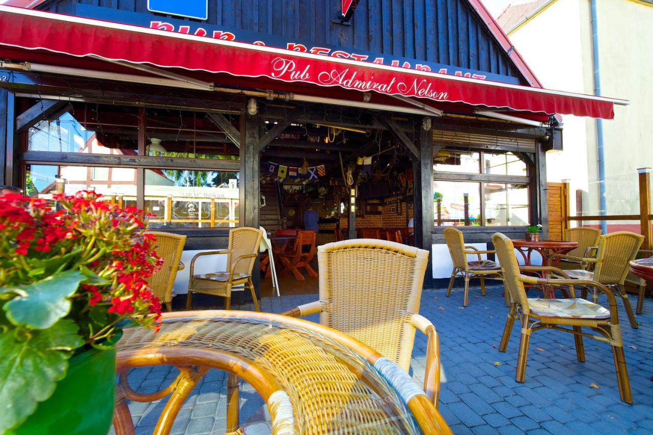 Villa & Restaurant Admiral Nelson Хель Екстер'єр фото