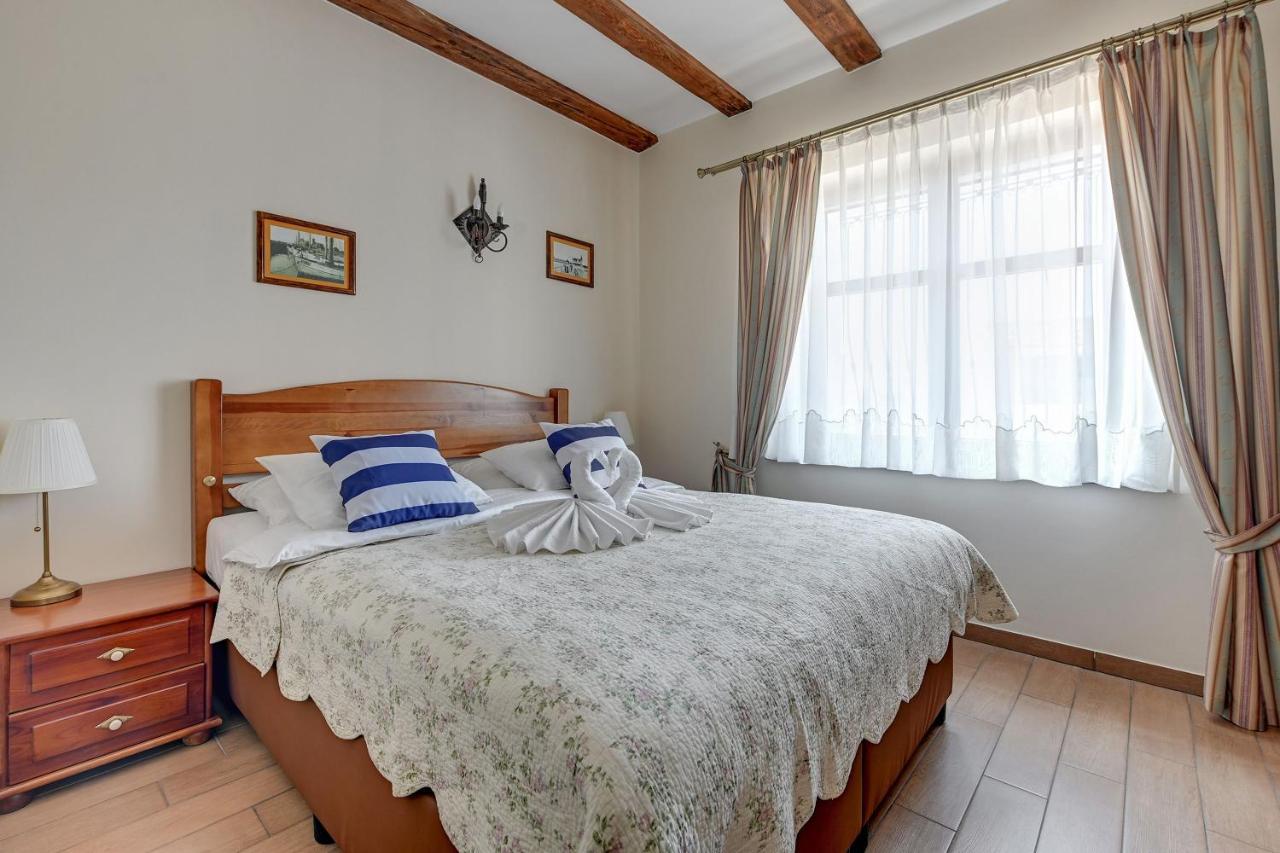 Villa & Restaurant Admiral Nelson Хель Екстер'єр фото
